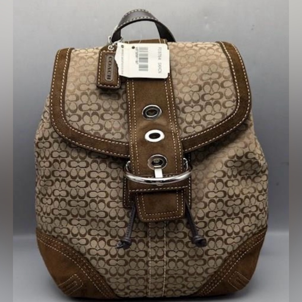 Coach Soho Silver Buckle Sm
Sig C Suede Brown Leather Trim Backpack Purse Bag 🆕